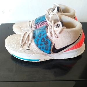 Nike Kyrie 6 Greyish Animal Print.